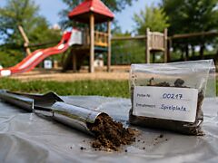 260901_Bodenproben_1240x930.jpg
